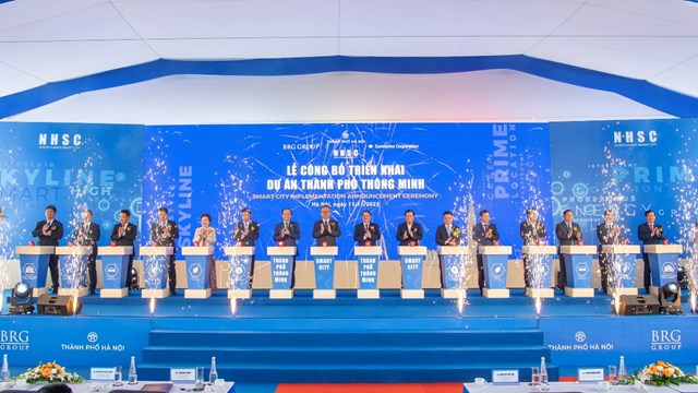 Nghi thức bấm n&uacute;t c&ocirc;ng bố triển khai Th&agrave;nh phố Th&ocirc;ng minh Bắc H&agrave; Nội. &nbsp;