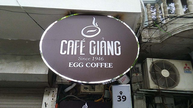 Cafe Giảng &ndash; qu&aacute;n c&agrave; ph&ecirc; phin l&acirc;u đời tại H&agrave; Nội thu h&uacute;t giới trẻ bởi kh&ocirc;ng gian qu&aacute;n ấm c&uacute;ng, y&ecirc;n tĩnh