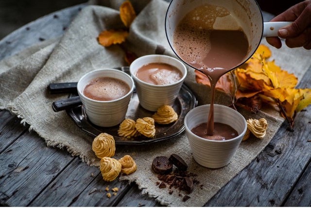 B&#237; quyết tạo hương vị m&#249;a đ&#244;ng cho đồ uống tại nh&#224; - Ảnh 1