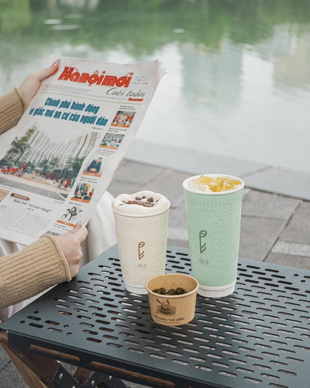 Khi m&ugrave;a đ&ocirc;ng se lạnh tr&agrave;n về ba miền, Ph&ecirc; La mang đến trải nghiệm mới với loạt tr&agrave; v&agrave; c&agrave; ph&ecirc; n&oacute;ng, h&ograve;a quyện hương vị đặc sản Việt c&ugrave;ng tr&acirc;n ch&acirc;u độc đ&aacute;o