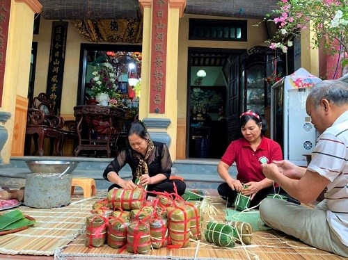  Nghề làm giò chả ở làng Ước Lễ