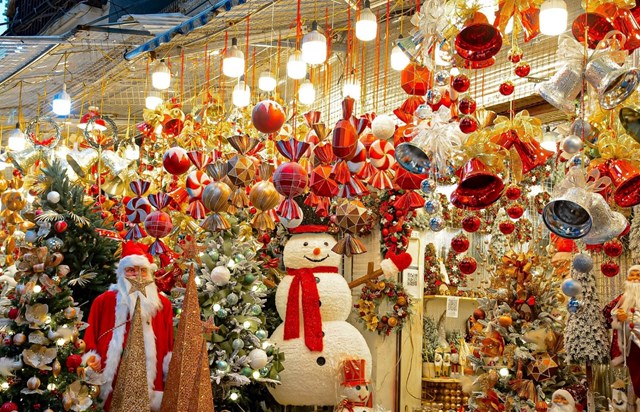 Kh&ocirc;ng kh&iacute; lễ hội v&agrave; văn h&oacute;a tặng qu&agrave;. &nbsp;