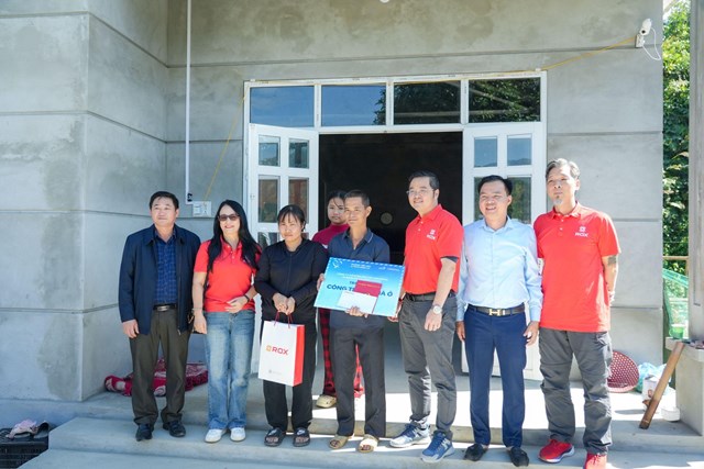 Những ng&ocirc;i nh&agrave; mới đ&atilde; ho&agrave;n th&agrave;nh gi&uacute;p người d&acirc;n c&oacute; kh&ocirc;ng gian ấm &aacute;p khi đ&ocirc;ng về. &nbsp;