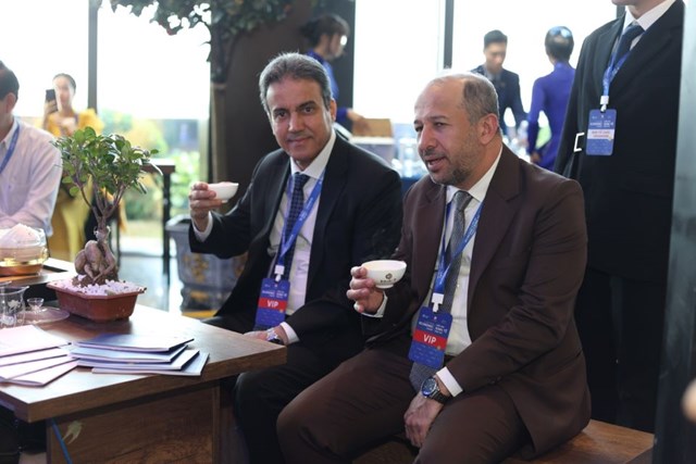 World Tea Connect:&#160; Khi ch&#233;n tr&#224; Việt trở th&#224;nh đại sứ ngoại giao tr&#234;n b&#224;n tr&#242;n kinh tế thế giới - Ảnh 3