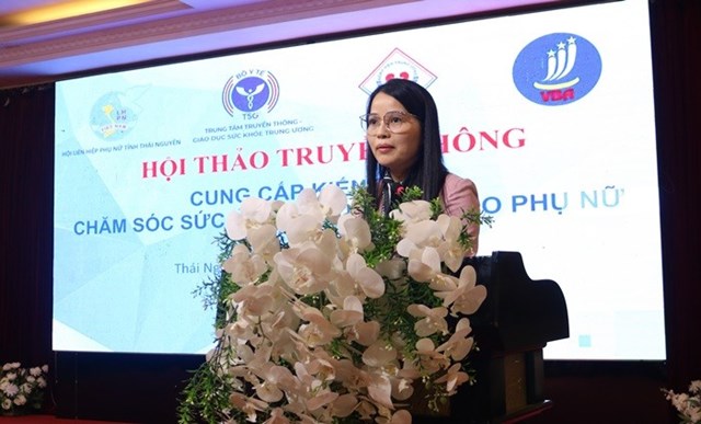 Ph&oacute; trưởng ban C&ocirc;ng t&aacute;c phụ nữ, Uỷ ban Mặt trận Tổ quốc tỉnh Th&aacute;i Nguy&ecirc;n Huỳnh Ho&agrave;ng Mai ph&aacute;t biểu &nbsp;
