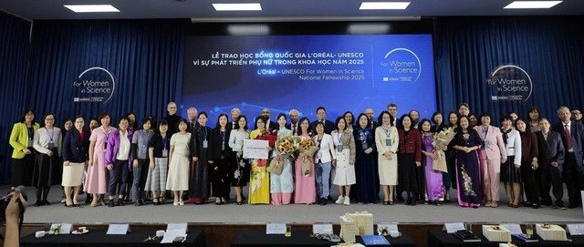 Học bổng L’Or&#233;al – UNESCO 2025: 16 năm chắp c&#225;nh t&#224;i năng nữ trong khoa học - Ảnh 1