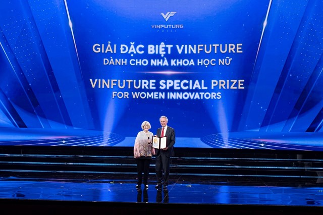 Giải Đặc biệt VinFuture 2025 d&agrave;nh cho Nh&agrave; khoa học Nữ được trao cho GS. Mary-Claire King.