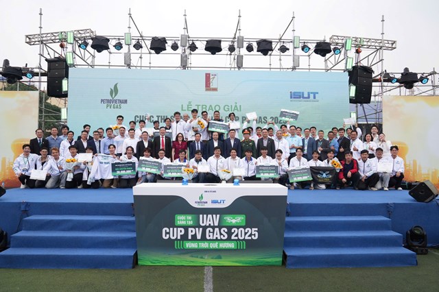 Cuộc thi s&aacute;ng tạo UAV 2025 &ndash; Cup PV GAS kh&ocirc;ng chỉ l&agrave; s&acirc;n chơi c&ocirc;ng nghệ m&agrave; c&ograve;n l&agrave; nơi ươm mầm đam m&ecirc;, chắp c&aacute;nh kh&aacute;t vọng bay cao cho thế hệ kỹ sư trẻ Việt Nam &nbsp;