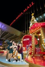 Gi&aacute;ng sinh tại Vincom Mega Mall Ocean Park (H&agrave; Nội) mang hơi thở từ biển cả &nbsp;