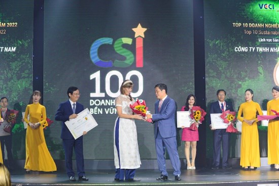 HEINEKEN Việt Nam được vinh danh TOP 2 tại Lễ trao giải CSI 2022 - Ảnh 1