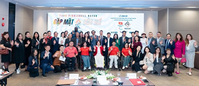 Vận động vi&ecirc;n tham dự giải ParaNatuh Pickleball chủ đề "Thể thao h&ograve;a nhập" &nbsp;
