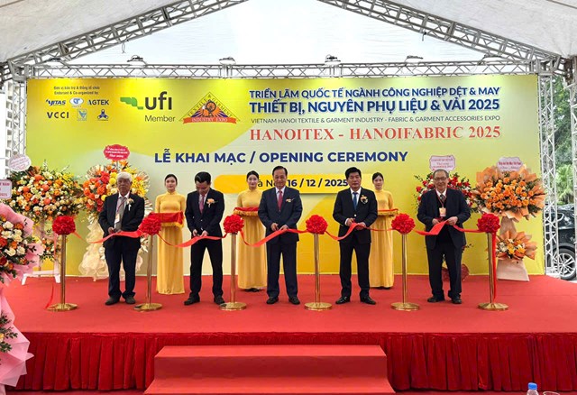Khai mạc Triển l&atilde;m quốc tế dệt v&agrave; may, thiết bị, nguy&ecirc;n phụ liệu v&agrave; vải 2025 (HanoiTex &amp; HanoiFabric 2025) &nbsp;