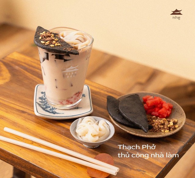 Tr&agrave; sữa phở gan ch&aacute;y &ndash; đồ uống mới của Nhẹ cafe - Chuỗi Cafe theo phong c&aacute;ch Kinh Bắc Đương Đại &nbsp;