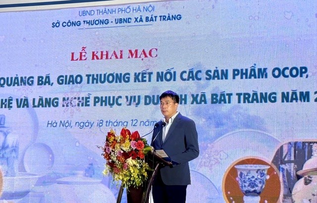 &Ocirc;ng Ho&agrave;ng Minh L&acirc;m, Gi&aacute;m đốc Trung t&acirc;m Khuyến c&ocirc;ng v&agrave; X&uacute;c tiến Thương mại H&agrave; Nội ph&aacute;t biểu khai mạc Triển l&atilde;m &nbsp;