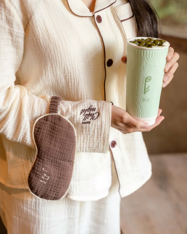 Thương hiệu đồ uống 2025: Từ cà phê đến máy ảnh retro và pijama chill - Ảnh 1