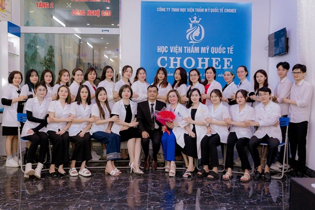 Học viện Thẩm mỹ Quốc tế CHOHEE: Nơi chắp c&#225;nh ước mơ cho những người y&#234;u th&#237;ch ng&#224;nh l&#224;m đẹp - Ảnh 4