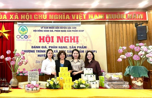 Hội nghị đ&aacute;nh gi&aacute; chất lượng Tr&agrave; Sen Ph&ugrave; Đổng đạt Ocop 3 sao &nbsp;