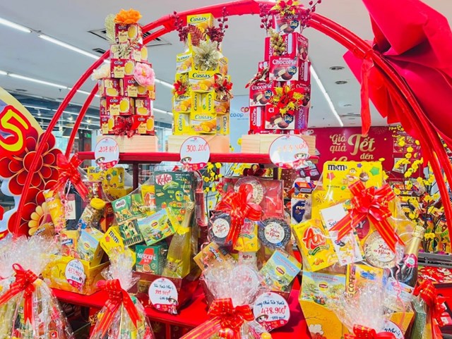 Thời điểm Tết vẫn l&agrave; m&ugrave;a ti&ecirc;u d&ugrave;ng lớn nhất trong năm.