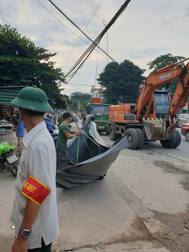 Huyện Lương Sơn, tỉnh H&#242;a B&#236;nh: Tăng cường c&#244;ng t&#225;c giải tỏa vi phạm về h&#224;nh lang an to&#224;n giao th&#244;ng đường bộ - Ảnh 8