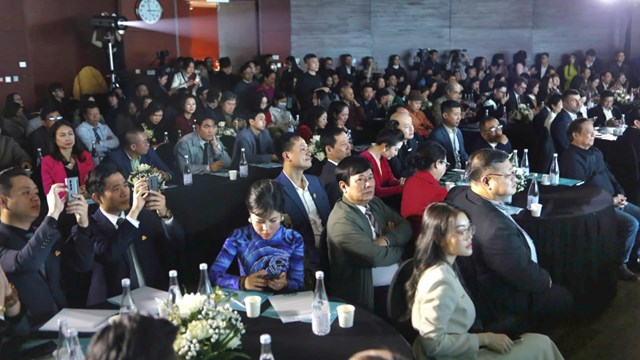 Quang cảnh buổi họp báo. Ảnh: Phi Long.