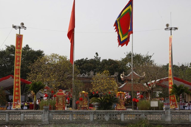 Quang cảnh Đền Lăng Sương, x&atilde; Tu Vũ, tỉnh Ph&uacute; Thọ.