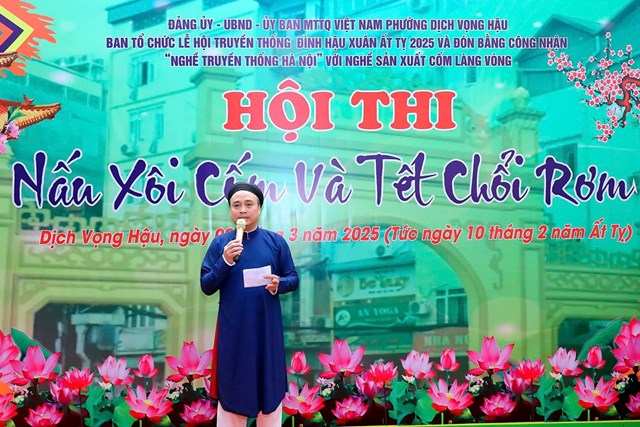 Hội thi "Nấu X&ocirc;i cốm v&agrave; Tết chổi rơm".