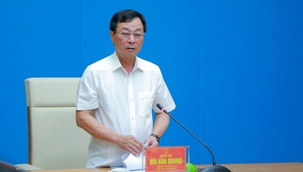 Chủ tịch UBND tỉnh Phú Thọ Bùi Văn Quang phát biểu tại hội nghị.
