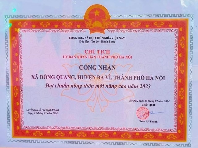 Chứng nhận xã Đông Quang đạt chuẩn Nông thôn mới nâng cao năm 2023.