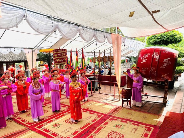 Lễ hội truyền thống l&agrave;ng Hội Phụ: Linh thi&ecirc;ng, hướng về cội nguồn