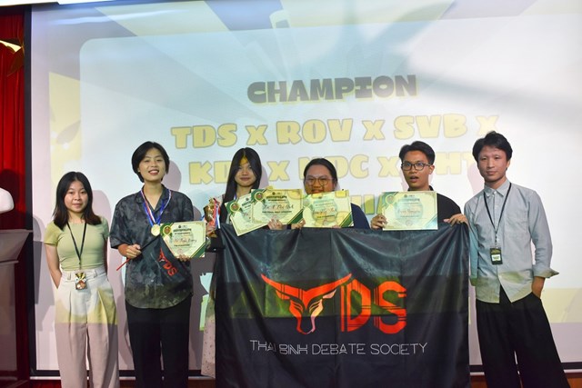 “Ch&#237;p Măng Debate Open 2025” thu h&#250;t nhiều t&#224;i năng trẻ tranh biện tr&#234;n khắp cả nước - Ảnh 1