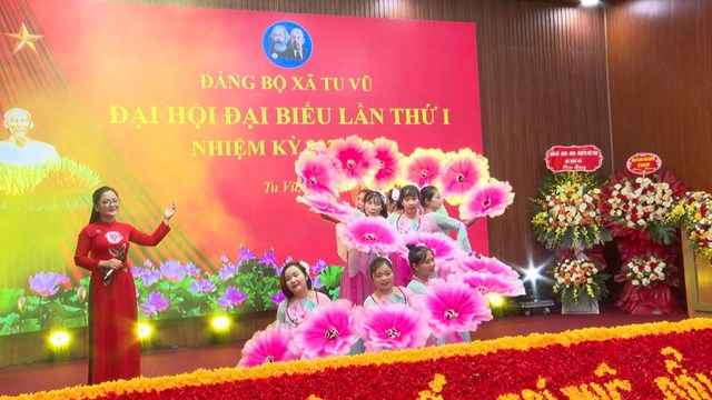 Ph&#250; Thọ: Đại hội Đảng bộ x&#227; Tu Vũ lần thứ I, nhiệm kỳ 2025-2030 - Ảnh 2