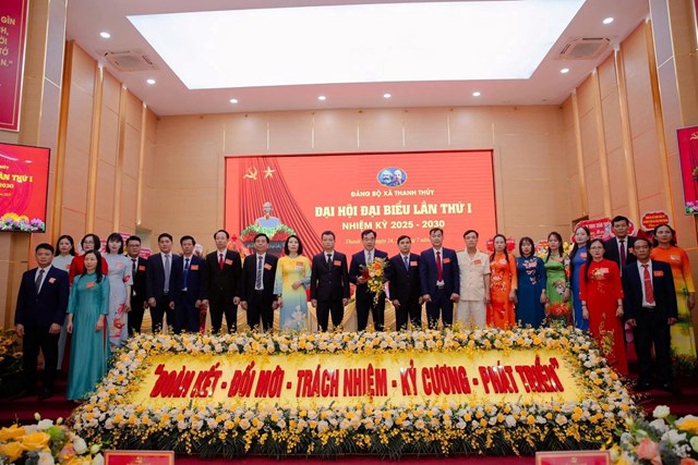 Ban Chấp hành Đảng bộ xã Bình Tuyền khóa I, nhiệm kỳ 2025-2030 ra mắt Đại hội.