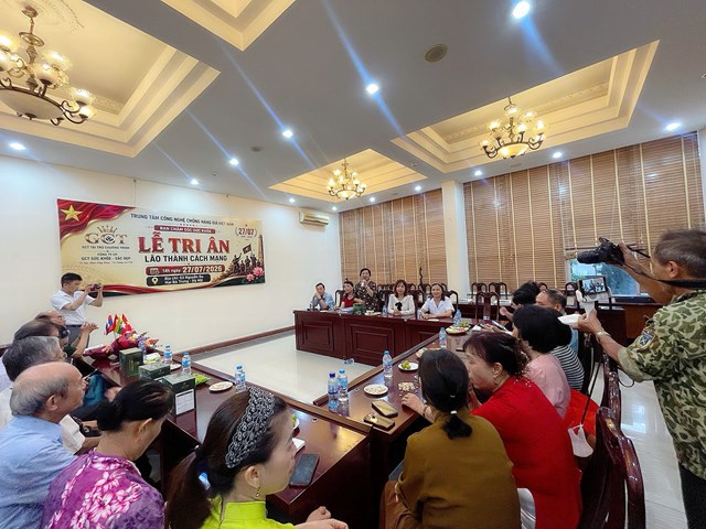 To&agrave;n cảnh 