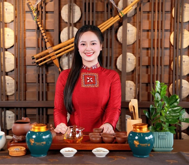 Thưởng thức tinh hoa trà Shan Tuyết cổ thụ Suối Giàng ngay giữa lòng Thủ đô.
