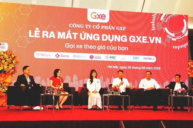 Lễ ra mắt ứng dụng đặt xe hiện đại GXE.VN