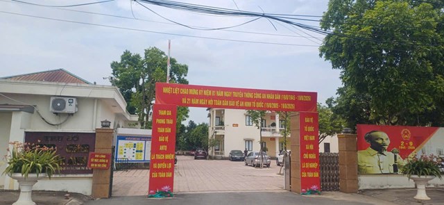 Trụ sở c&aacute;c cơ quan c&aacute;c cấp huyện Y&ecirc;n Ch&acirc;u, tỉnh Sơn La .