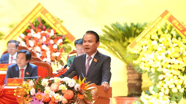 Ông Đặng Xuân Phong, Bí thư Tỉnh ủy Phú Thọ phát biểu khai mạc Đại hội.