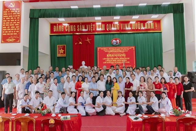Khai giảng lớp học Đ&#244;ng Y v&#224; Sinh Vật Cảnh năm 2025 tại Th&#225;i Nguy&#234;n - Ảnh 3