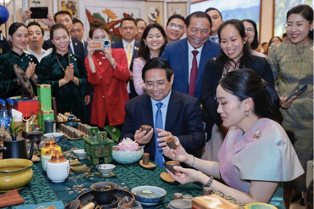 Doanh nh&#226;n Diệu Ngọc: Người &#39;giữ hồn&#39; cho văn h&#243;a tr&#224; Việt - Ảnh 1