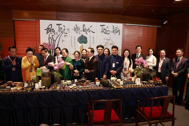 Doanh nh&#226;n Diệu Ngọc: Người &#39;giữ hồn&#39; cho văn h&#243;a tr&#224; Việt - Ảnh 4