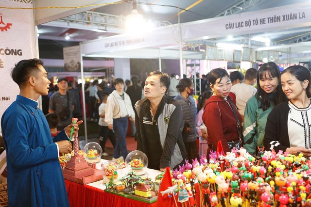 H&#224; Nội: X&#227; Phượng Dực khai mạc Triển l&#227;m sản phẩm l&#224;ng nghề năm 2025 - Ảnh 3