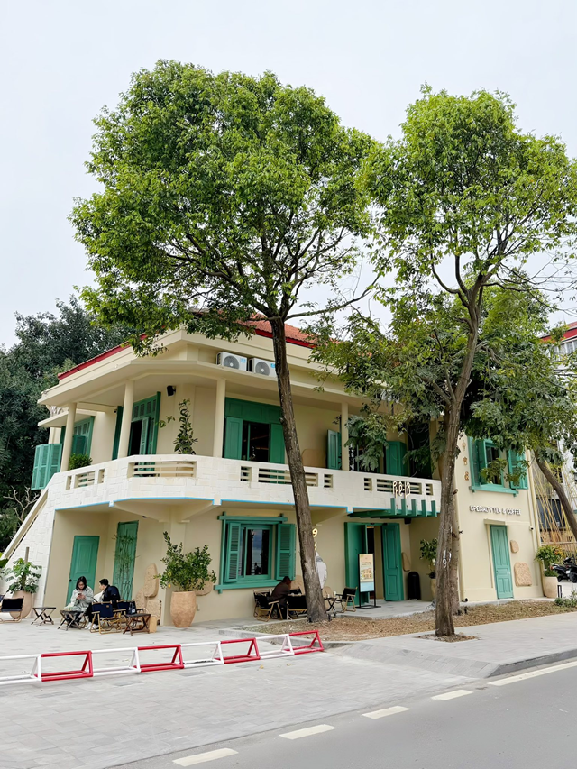 Hồ Tây có thêm điểm hẹn thư giãn cuối tuần cho giới trẻ - Ảnh 1