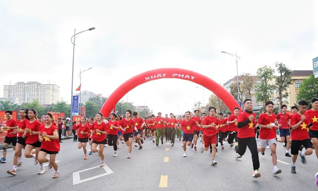 S&ocirc;i động Ng&agrave;y chạy Olympic 2026 tại H&agrave; Tĩnh với hơn 3.000 người tham gia