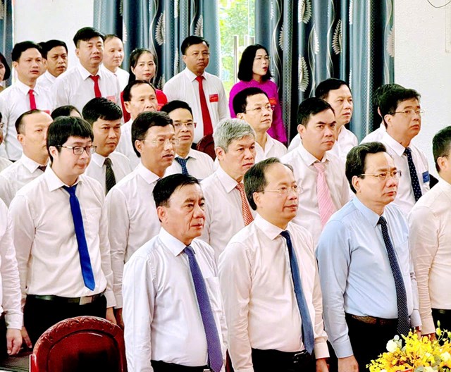 C&aacute;c đại biểu tham dự Đại hội đại biểu Đảng bộ x&atilde; Hương Sơn lần thứ I, nhiệm kỳ 2025&ndash;2030, với tinh thần tr&aacute;ch nhiệm, đo&agrave;n kết v&agrave; đổi mới.