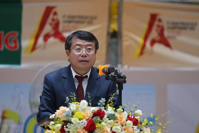 &Ocirc;ng Dương Tất Thắng - Ph&oacute; Chủ tịch Ủy ban Nh&acirc;n d&acirc;n tỉnh H&agrave; Tĩnh ph&aacute;t biểu tại buổi bế mạc