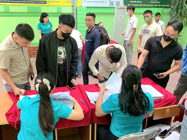 Tạo nhu cầu việc l&agrave;m cao cho người lao động H&agrave; Tĩnh