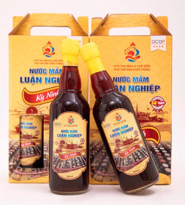 Nước mắm Luận Nghiệp của Hợp t&aacute;c x&atilde; Thu mua v&agrave; chế biến thủy hải sản Chiến Thắng (phường Hải Ninh) đề xuất đ&aacute;nh gi&aacute; lại