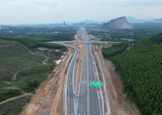 Cao tốc B&ugrave;ng &ndash; Vạn Ninh được giao Cục Đường bộ Việt Nam quản l&yacute;