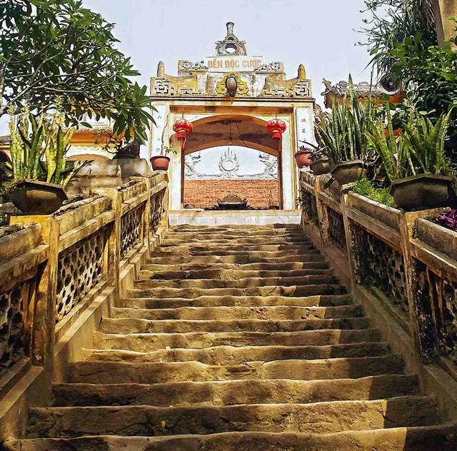 Đền Độc Cước cũng l&agrave; một địa điểm du lịch kh&ocirc;ng thể bỏ lỡ