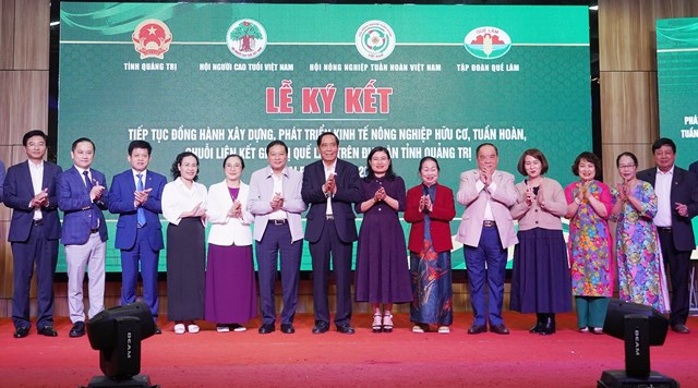 Quảng Trị ph&aacute;t triển n&ocirc;ng nghiệp hữu cơ, n&acirc;ng cao chất lượng n&ocirc;ng sản